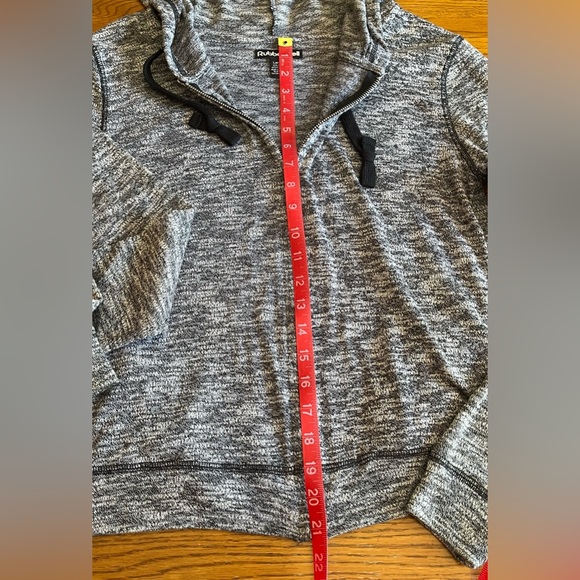 Women’s/juniors hooded zip-up sweater and T-shirt combo Size large NWOT not worn - Picture 13 of 16